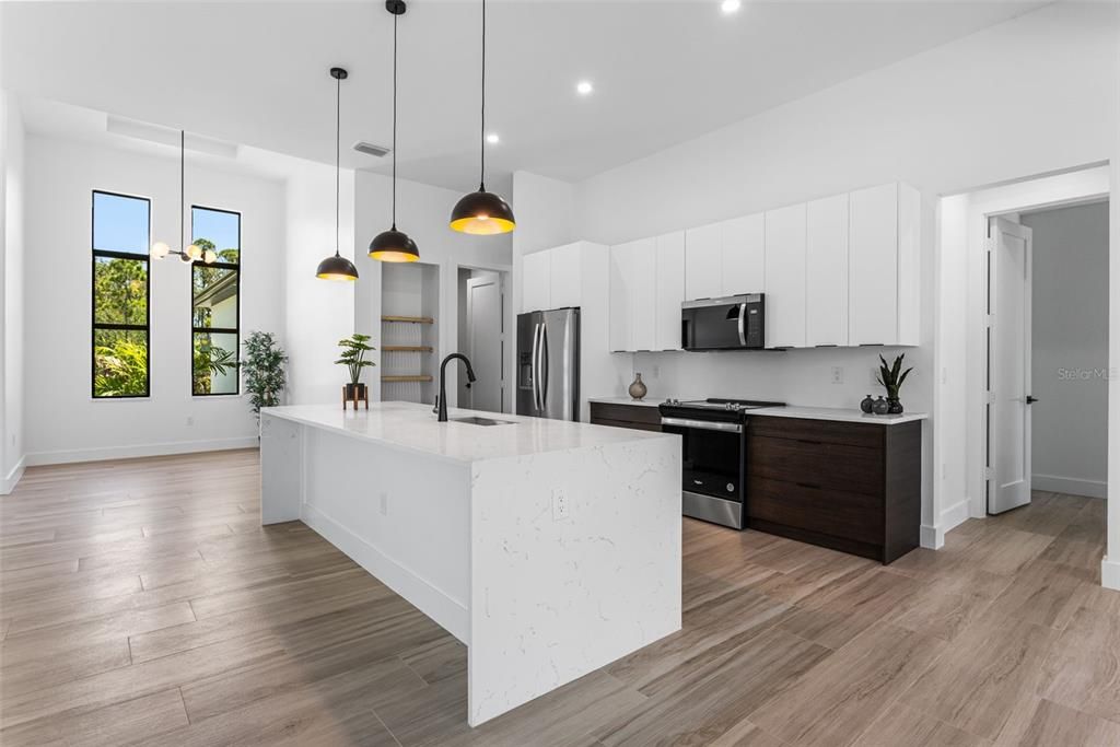 For Sale: $850,000 (4 beds, 3 baths, 2207 Square Feet)