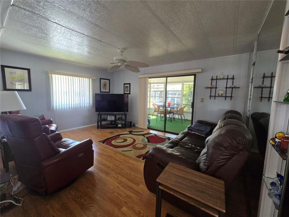 En Venta: $89,000 (2 camas, 2 baños, 828 Pies cuadrados)