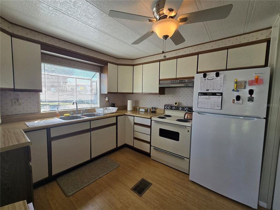 En Venta: $89,000 (2 camas, 2 baños, 828 Pies cuadrados)