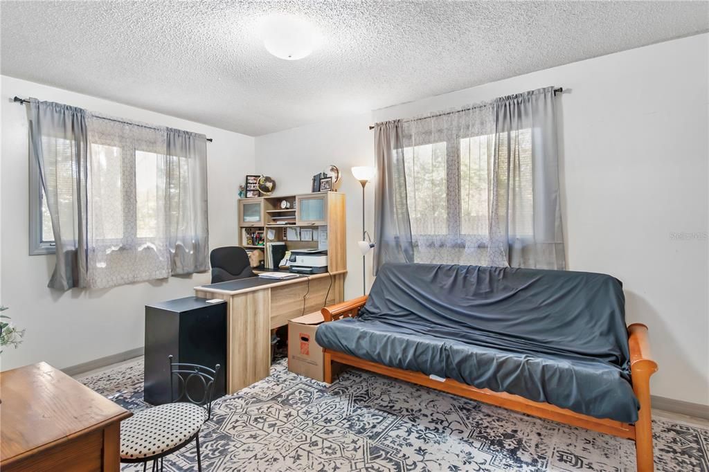 待售: $470,000 (3 贝兹, 2 浴室, 1992 平方英尺)