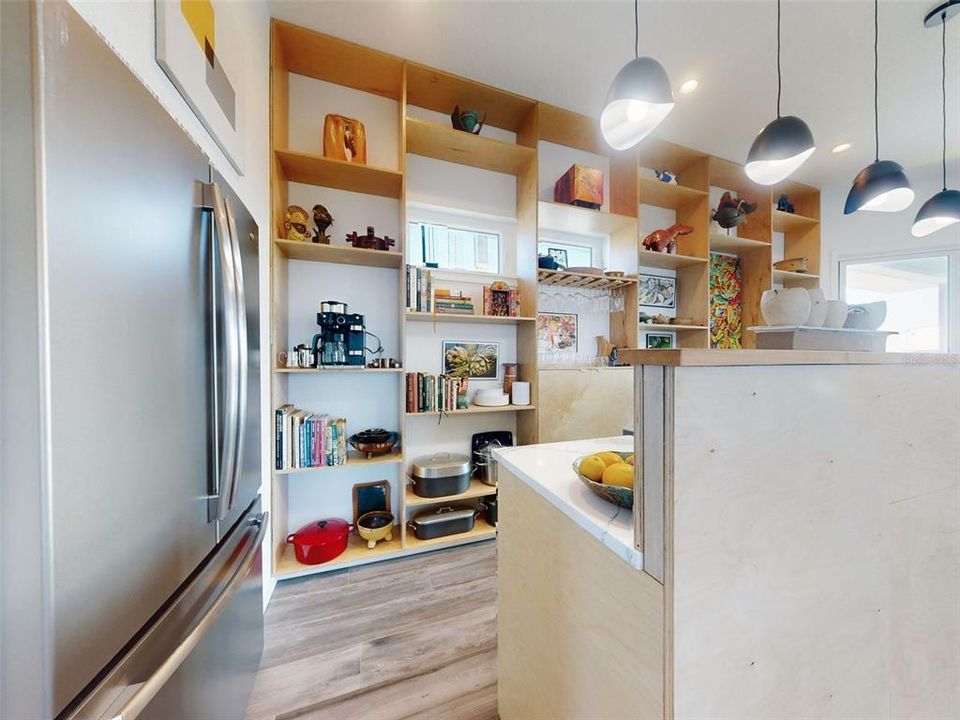В аренду: $6,000 (7 спален, 2 ванн, 753 Квадратных фут)