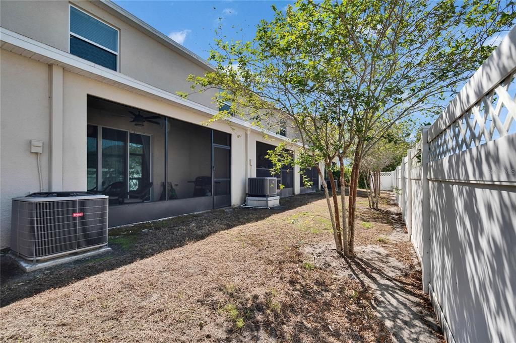 На продажу: $255,900 (3 спален, 2 ванн, 1707 Квадратных фут)