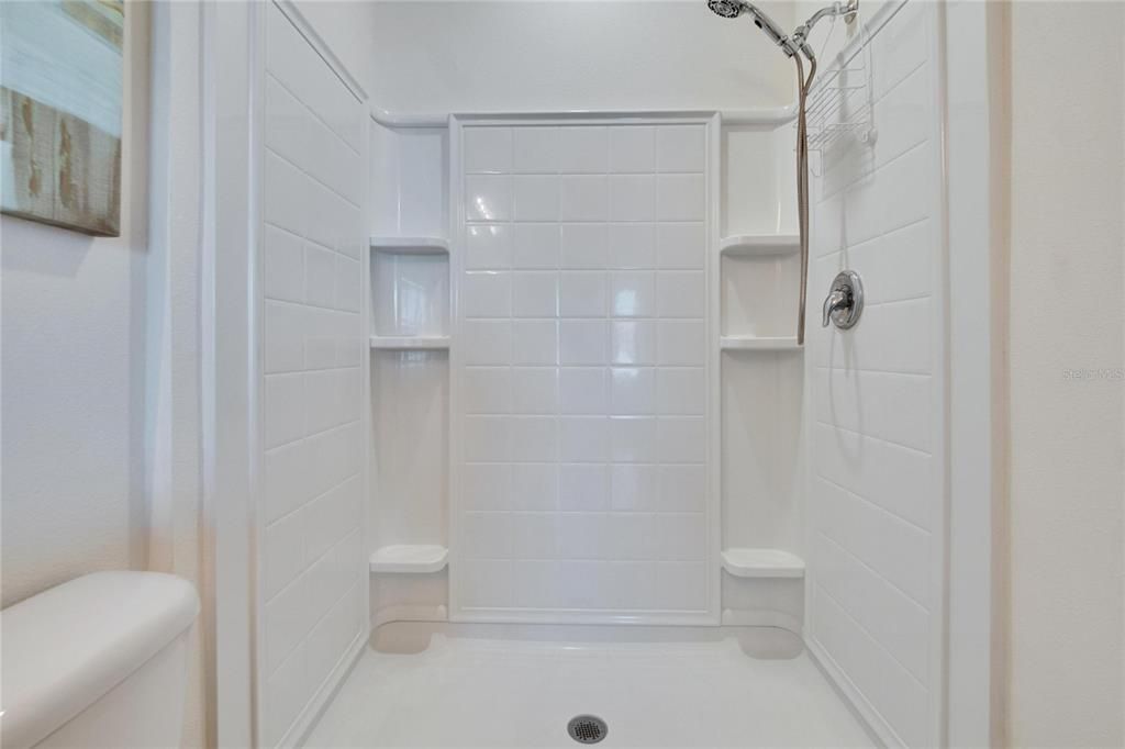 На продажу: $255,900 (3 спален, 2 ванн, 1707 Квадратных фут)