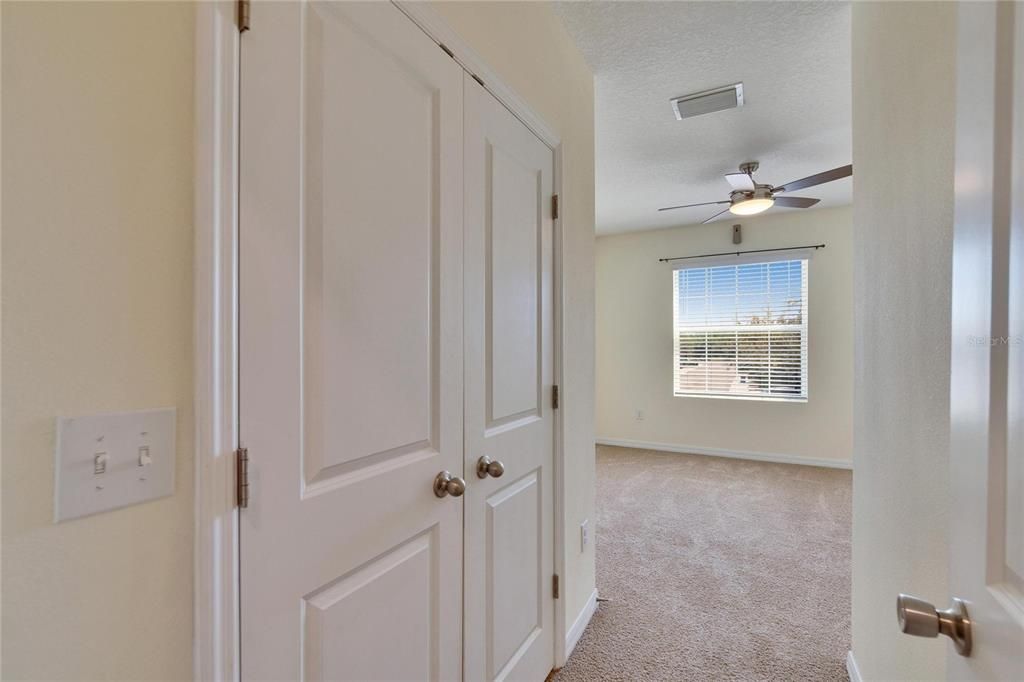 На продажу: $255,900 (3 спален, 2 ванн, 1707 Квадратных фут)