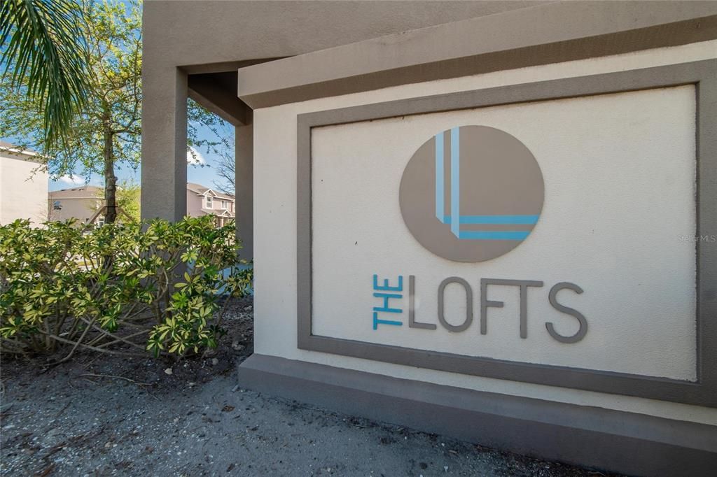 На продажу: $255,900 (3 спален, 2 ванн, 1707 Квадратных фут)