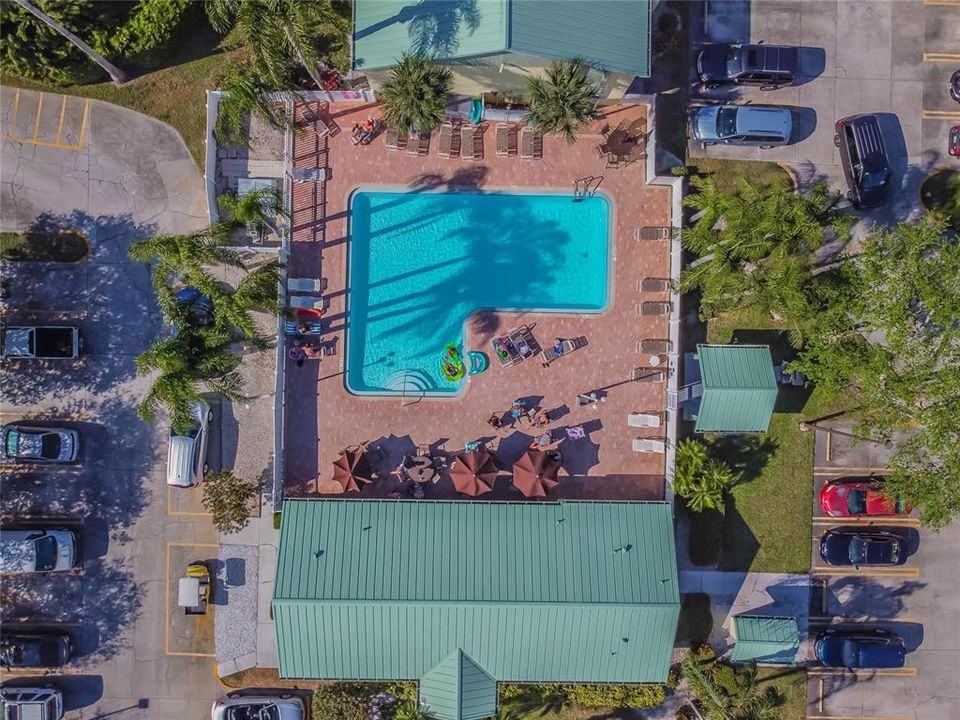 待售: $165,000 (2 贝兹, 2 浴室, 865 平方英尺)