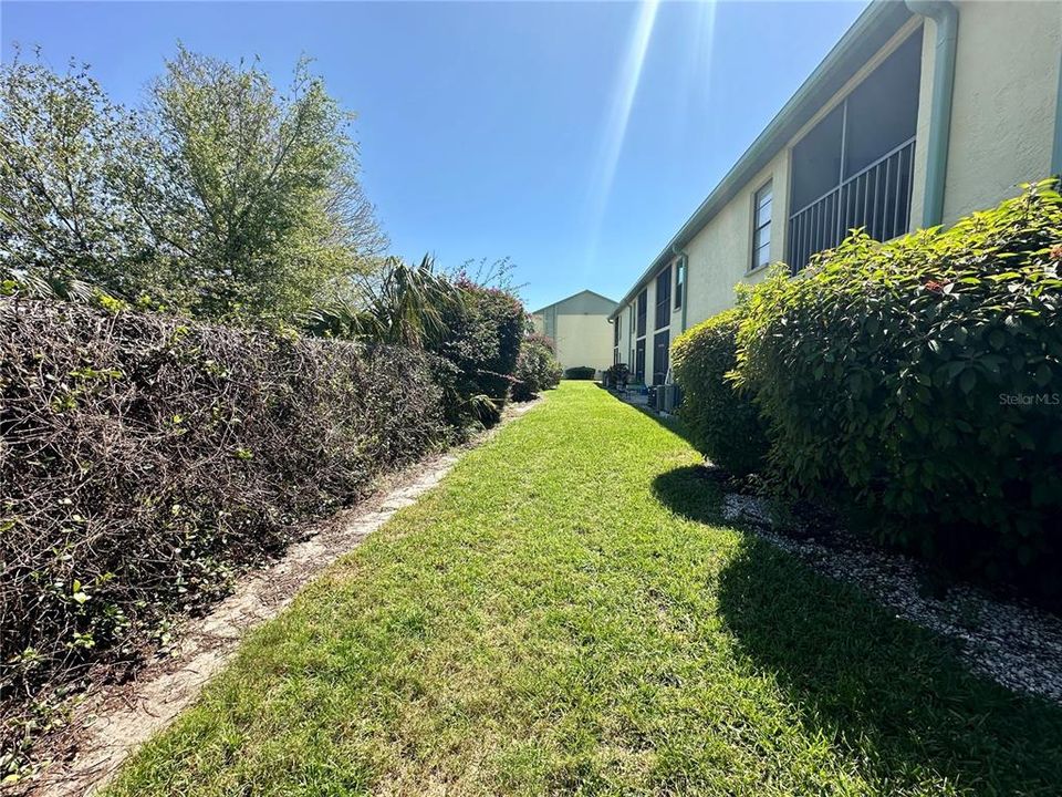 待售: $165,000 (2 贝兹, 2 浴室, 865 平方英尺)