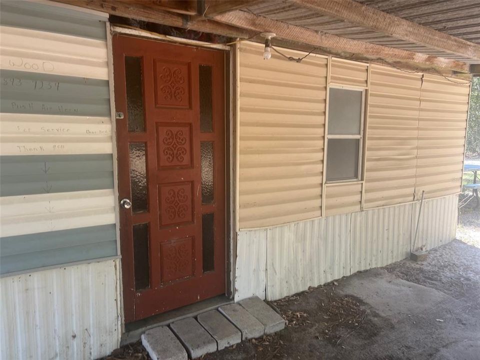 待售: $250,000 (2 贝兹, 1 浴室, 714 平方英尺)