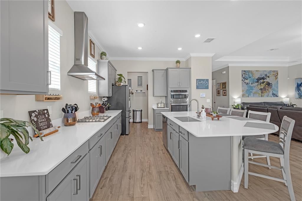 На продажу: $550,000 (4 спален, 3 ванн, 2453 Квадратных фут)