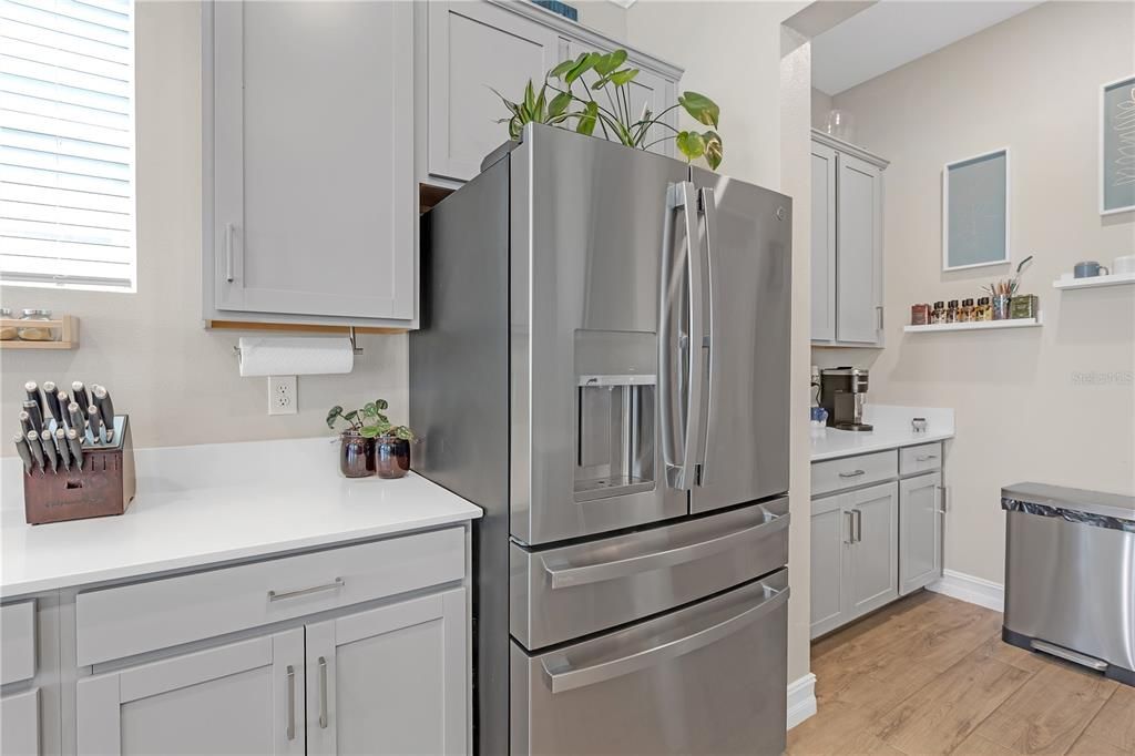 На продажу: $550,000 (4 спален, 3 ванн, 2453 Квадратных фут)