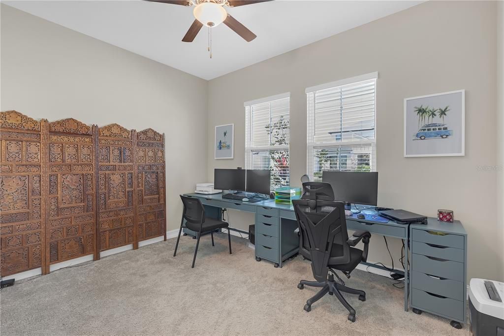 На продажу: $550,000 (4 спален, 3 ванн, 2453 Квадратных фут)