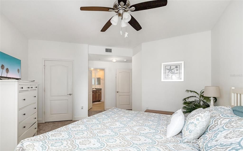 На продажу: $375,000 (2 спален, 2 ванн, 1514 Квадратных фут)