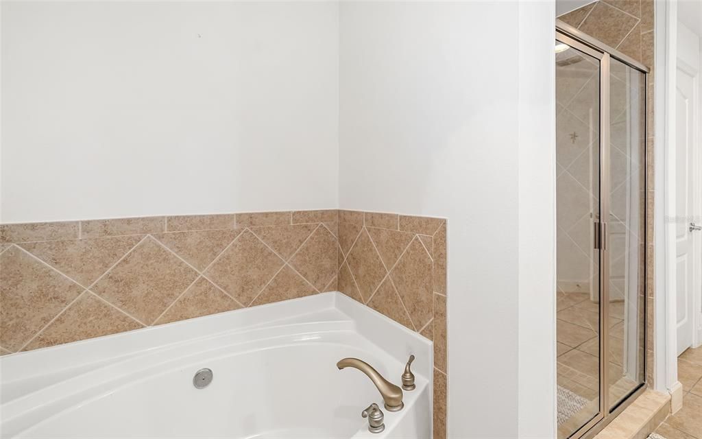 На продажу: $375,000 (2 спален, 2 ванн, 1514 Квадратных фут)