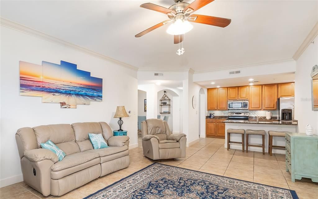 На продажу: $375,000 (2 спален, 2 ванн, 1514 Квадратных фут)