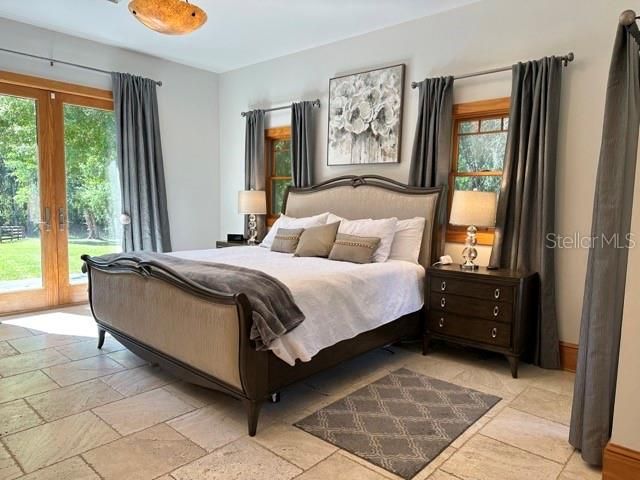 For Sale: $4,000,000 (6 beds, 5 baths, 6100 Square Feet)