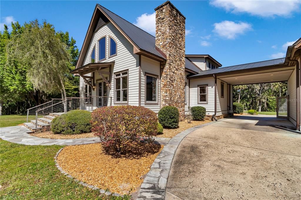 For Sale: $4,000,000 (6 beds, 5 baths, 6100 Square Feet)