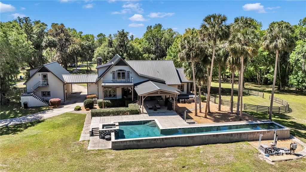 For Sale: $4,000,000 (6 beds, 5 baths, 6100 Square Feet)