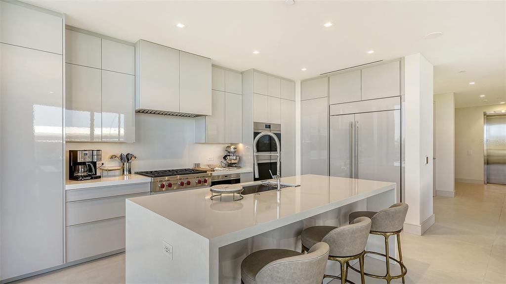 En Renta: $18,000 (2 camas, 2 baños, 2143 Pies cuadrados)