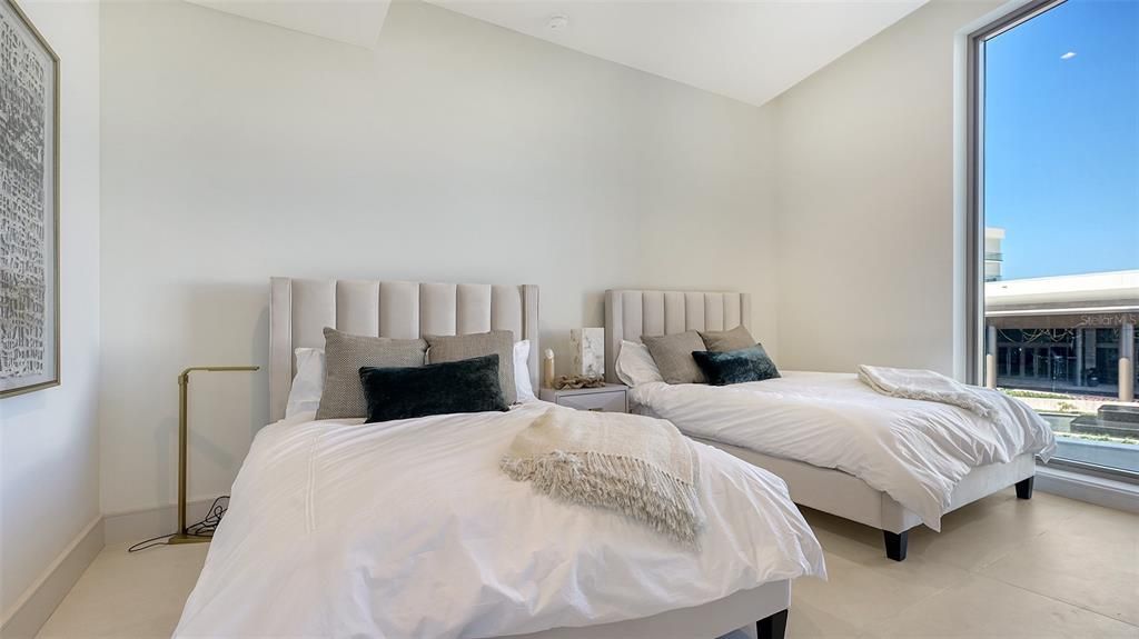 En Renta: $18,000 (2 camas, 2 baños, 2143 Pies cuadrados)