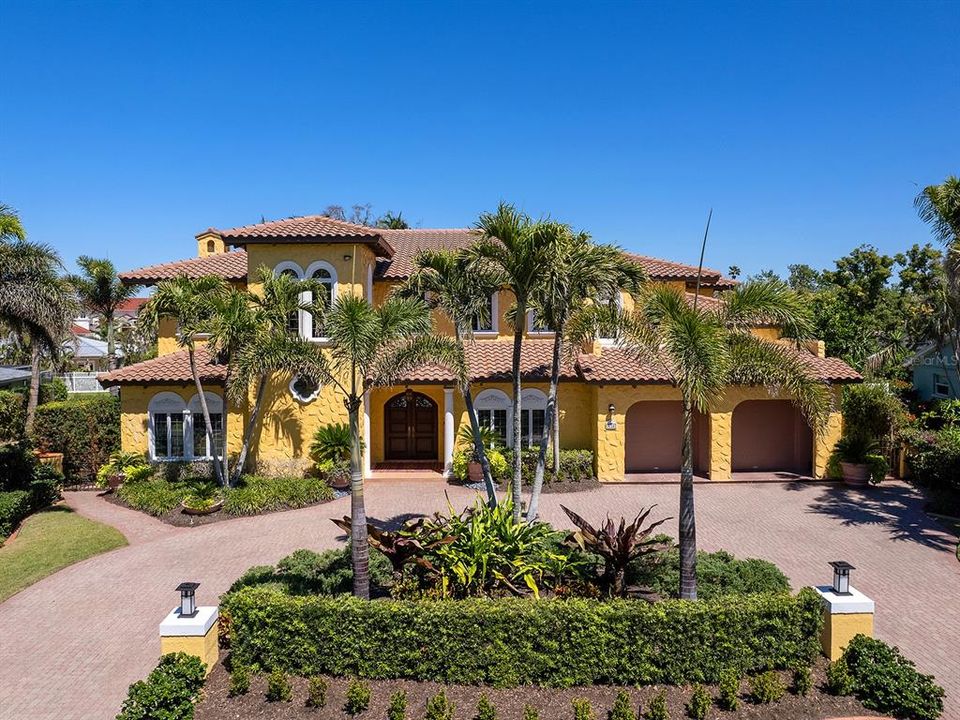 На продажу: $3,200,000 (4 спален, 5 ванн, 5137 Квадратных фут)