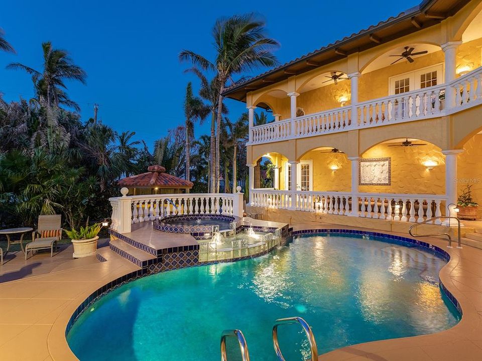 На продажу: $3,200,000 (4 спален, 5 ванн, 5137 Квадратных фут)