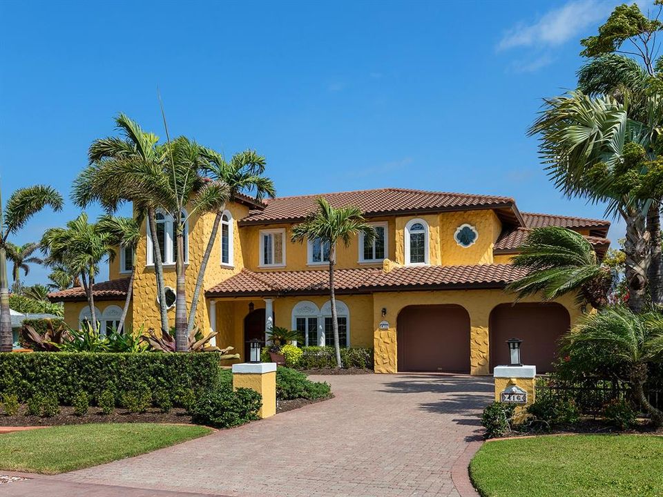 На продажу: $3,200,000 (4 спален, 5 ванн, 5137 Квадратных фут)