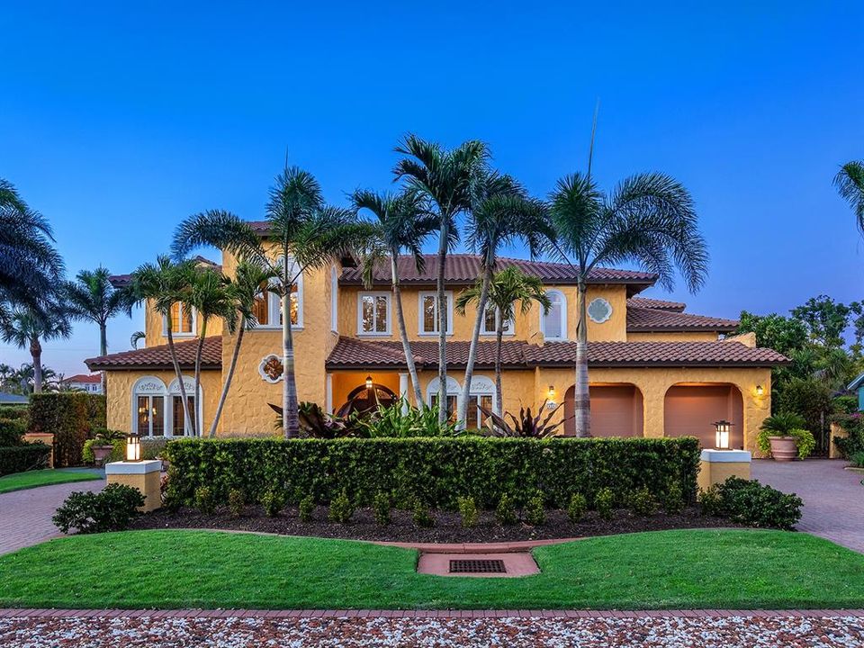 На продажу: $3,200,000 (4 спален, 5 ванн, 5137 Квадратных фут)