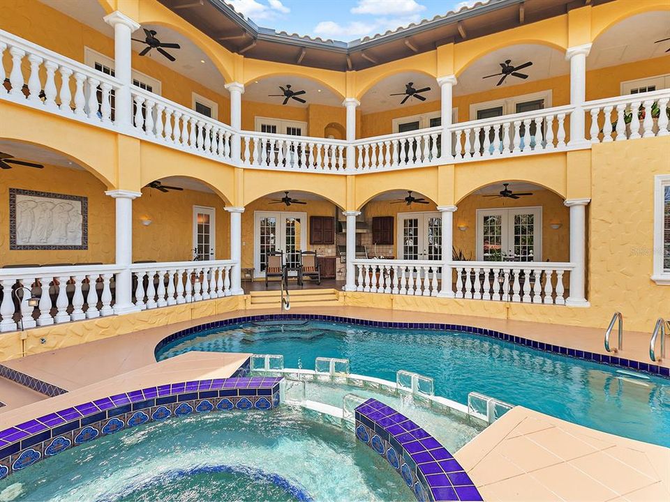 На продажу: $3,200,000 (4 спален, 5 ванн, 5137 Квадратных фут)