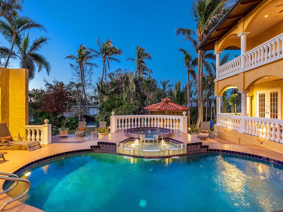 На продажу: $3,200,000 (4 спален, 5 ванн, 5137 Квадратных фут)