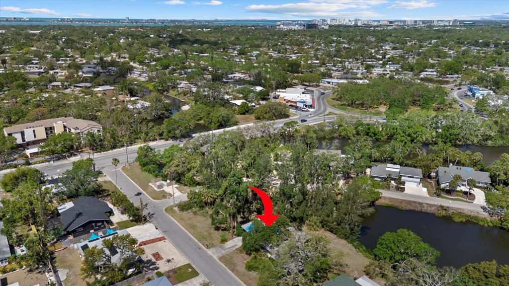 Active With Contract: $500,000 (3 beds, 3 baths, 1907 Square Feet)