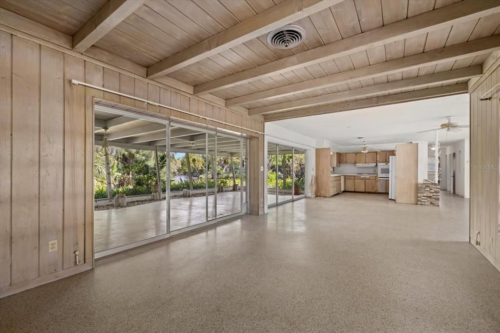 Active With Contract: $500,000 (3 beds, 3 baths, 1907 Square Feet)