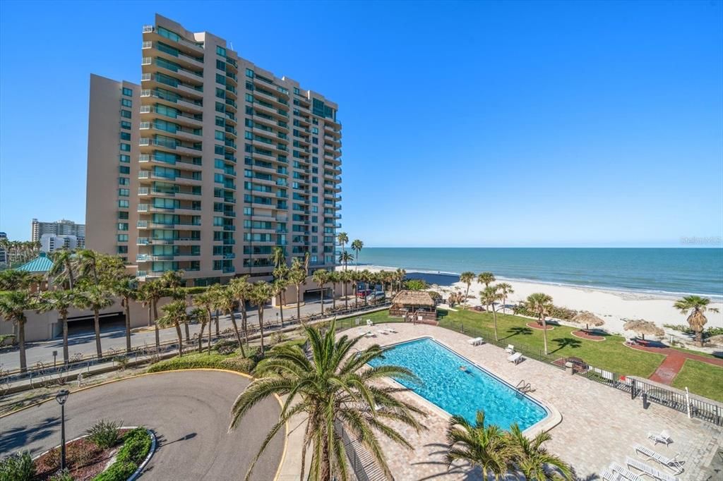 For Sale: $959,000 (2 beds, 2 baths, 1619 Square Feet)