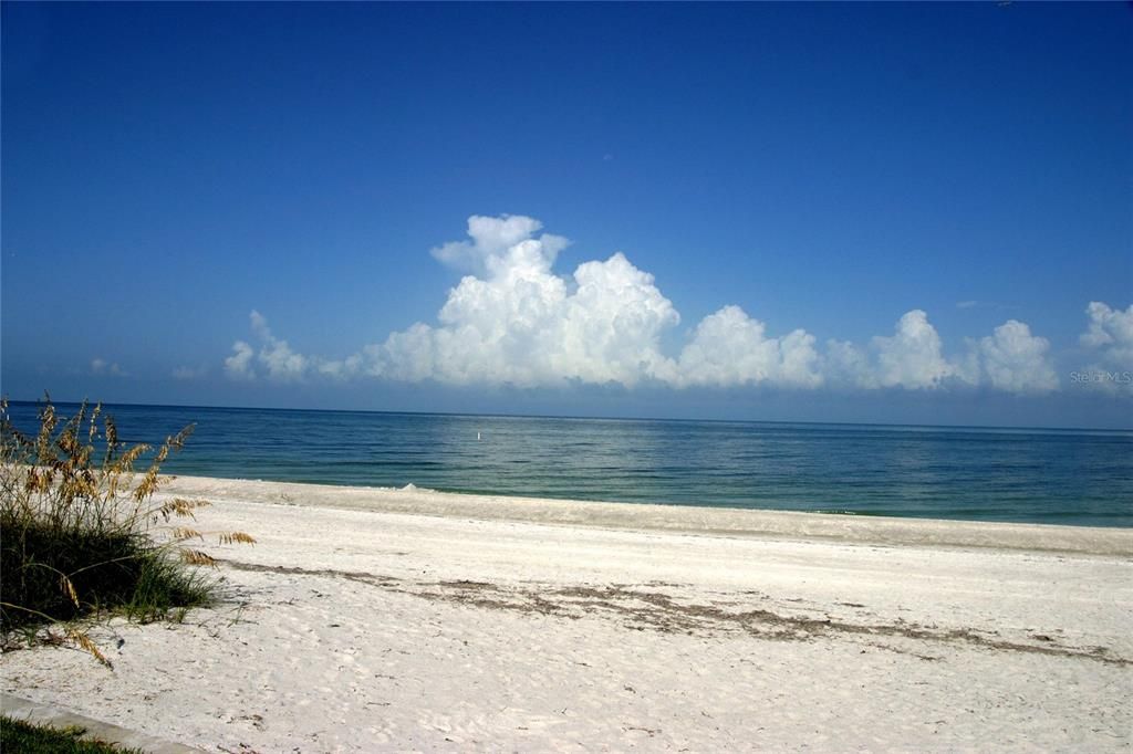 For Sale: $959,000 (2 beds, 2 baths, 1619 Square Feet)