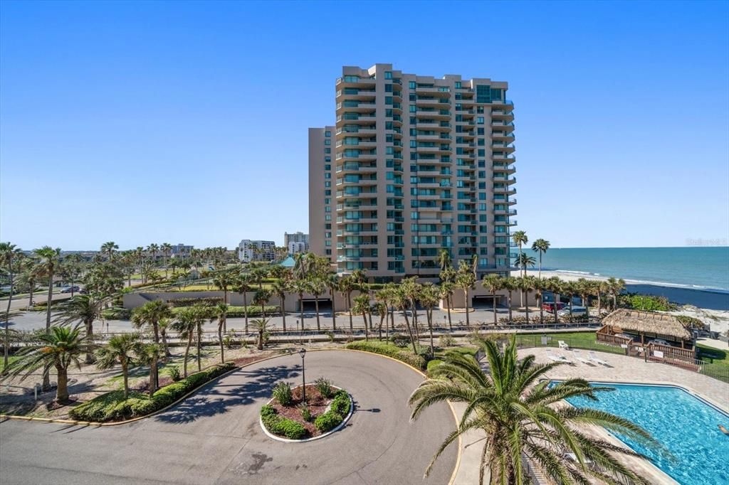 For Sale: $959,000 (2 beds, 2 baths, 1619 Square Feet)