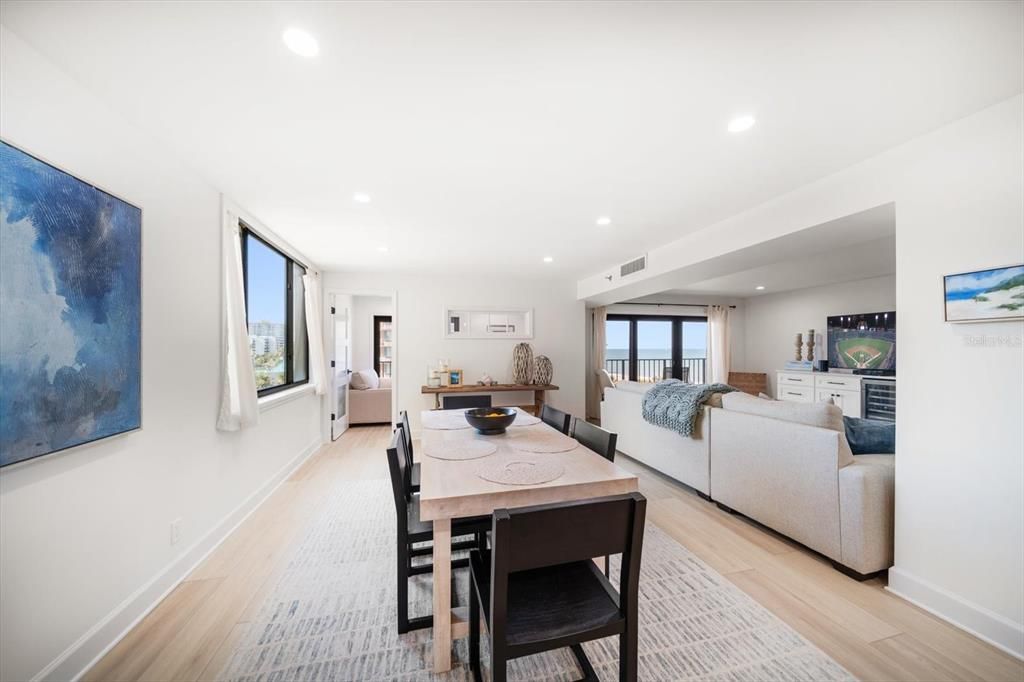 For Sale: $959,000 (2 beds, 2 baths, 1619 Square Feet)