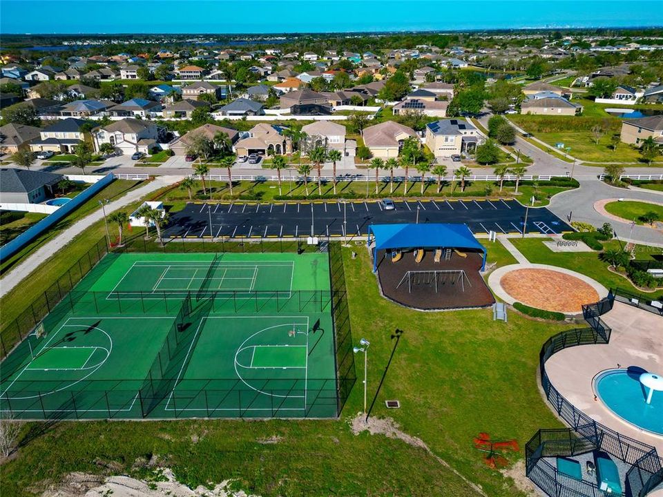 待售: $335,000 (3 贝兹, 2 浴室, 2023 平方英尺)