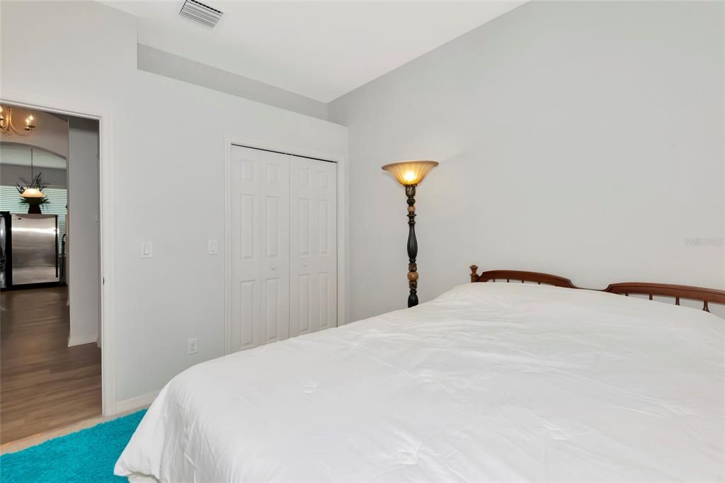 待售: $335,000 (3 贝兹, 2 浴室, 2023 平方英尺)