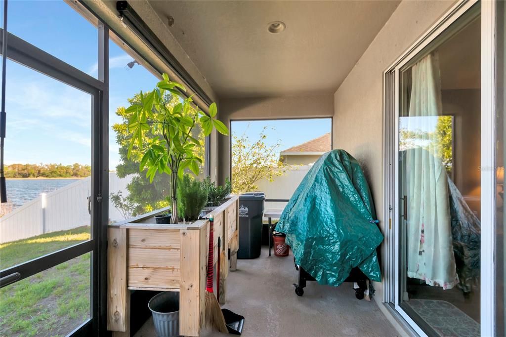 待售: $335,000 (3 贝兹, 2 浴室, 2023 平方英尺)