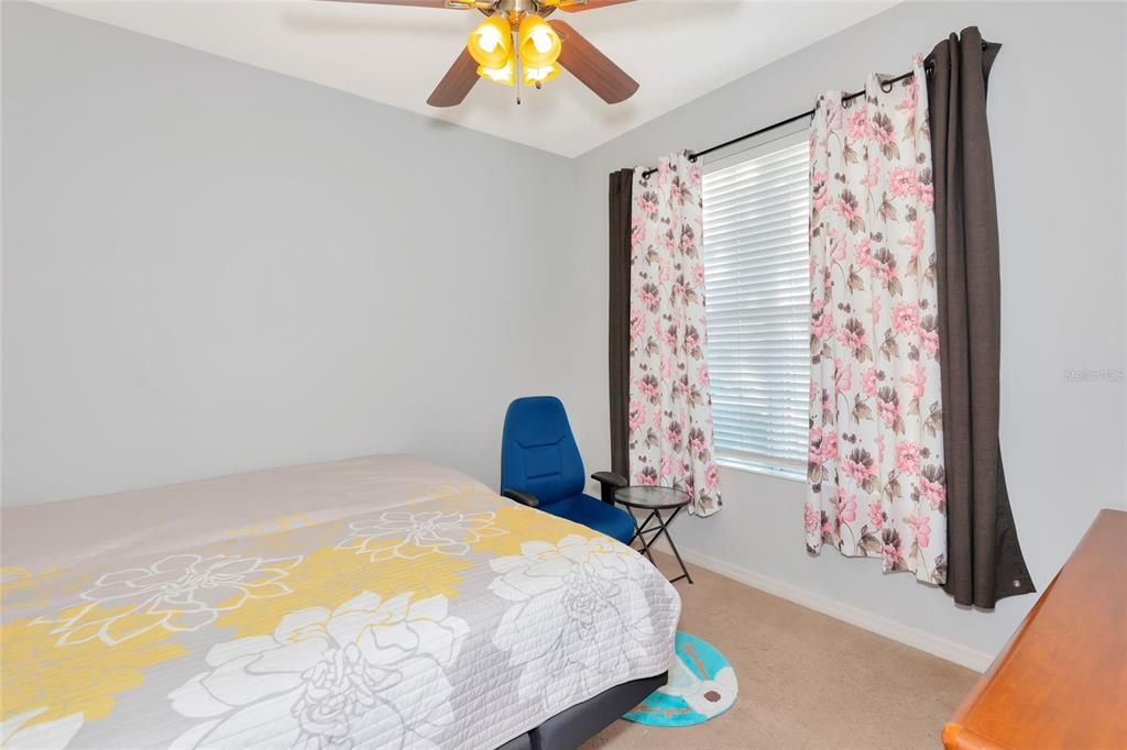 待售: $335,000 (3 贝兹, 2 浴室, 2023 平方英尺)