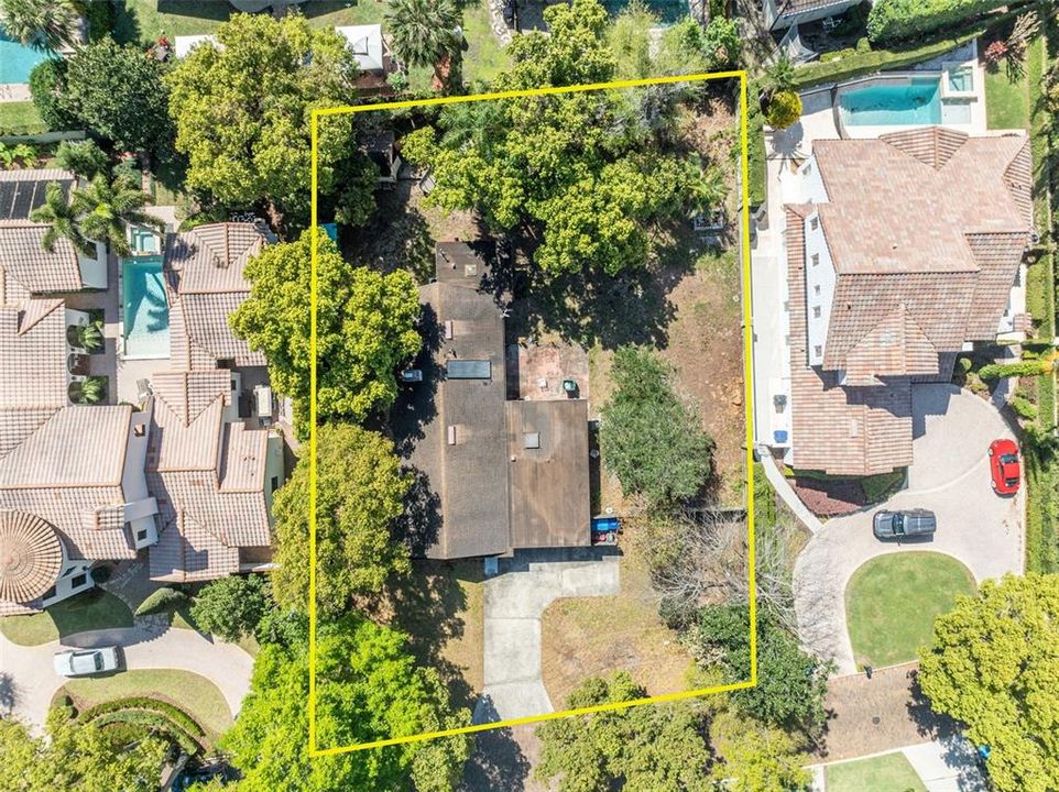 Activo con contrato: $1,475,000 (0.31 acres)