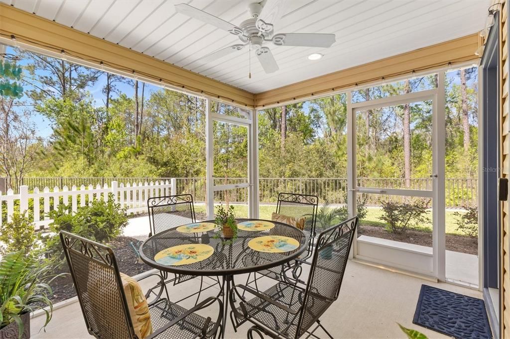 For Sale: $284,990 (2 beds, 2 baths, 1148 Square Feet)