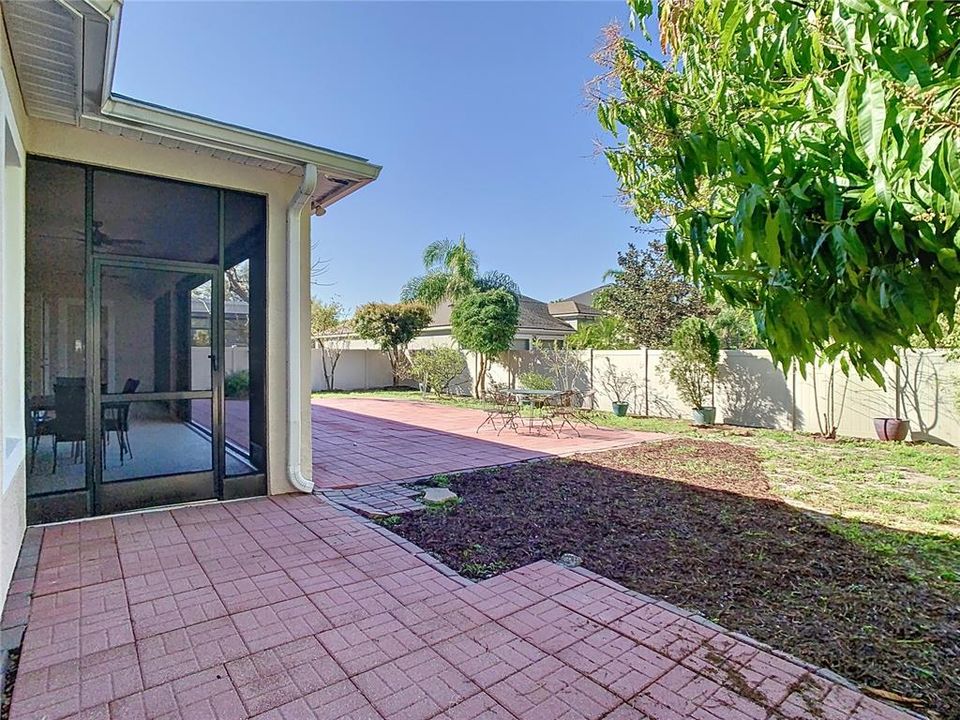 Active With Contract: $735,000 (5 beds, 4 baths, 3300 Square Feet)