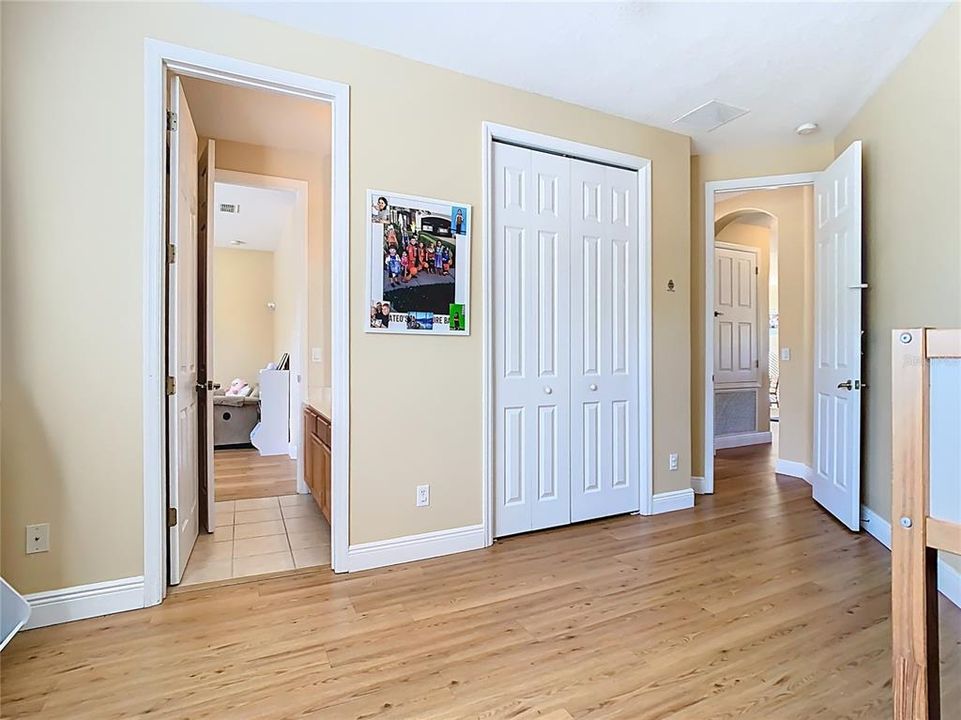 Active With Contract: $735,000 (5 beds, 4 baths, 3300 Square Feet)