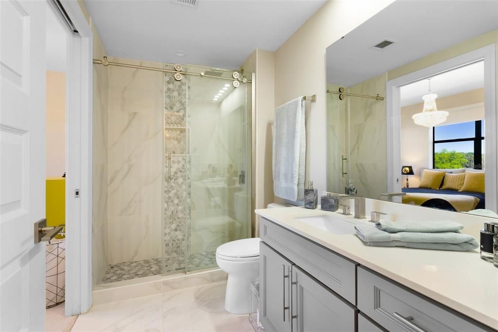 For Sale: $469,999 (3 beds, 3 baths, 1568 Square Feet)