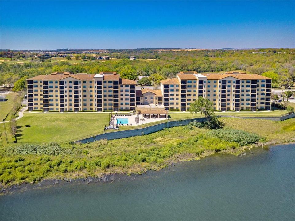 For Sale: $469,999 (3 beds, 3 baths, 1568 Square Feet)