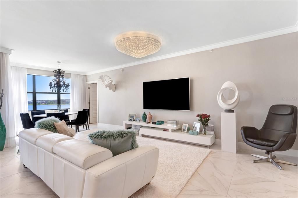 For Sale: $469,999 (3 beds, 3 baths, 1568 Square Feet)