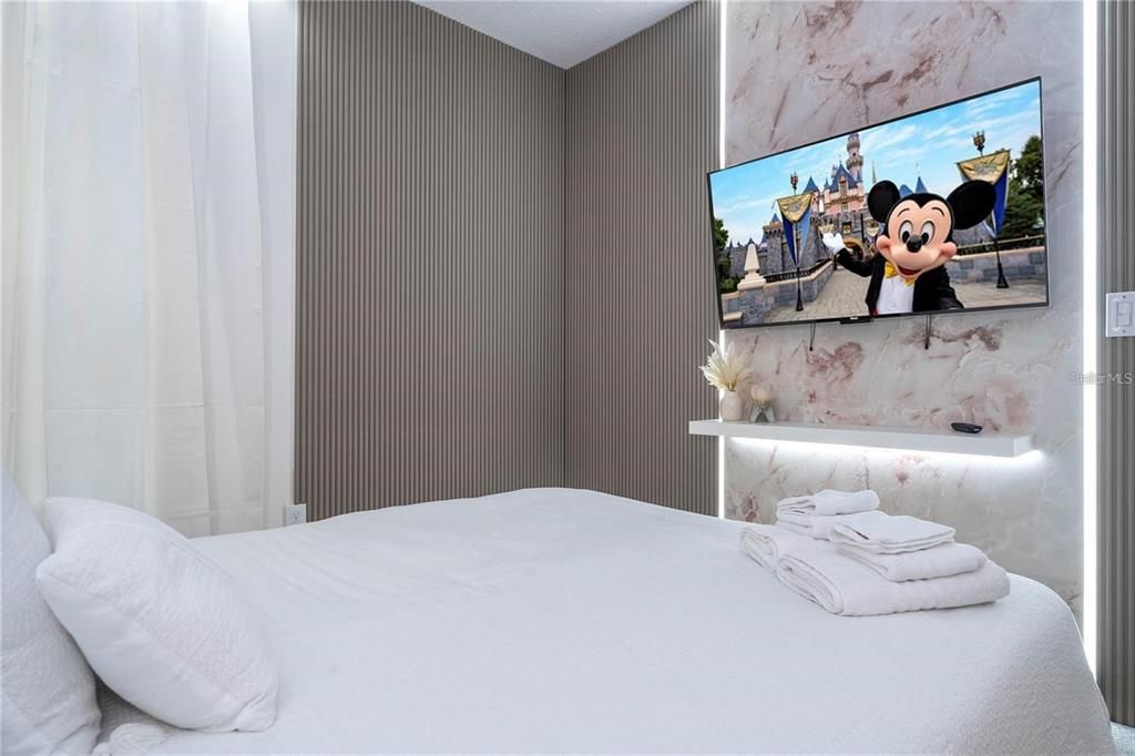 待售: $998,000 (5 贝兹, 5 浴室, 1918 平方英尺)