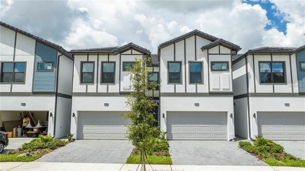 待售: $998,000 (5 贝兹, 5 浴室, 1918 平方英尺)