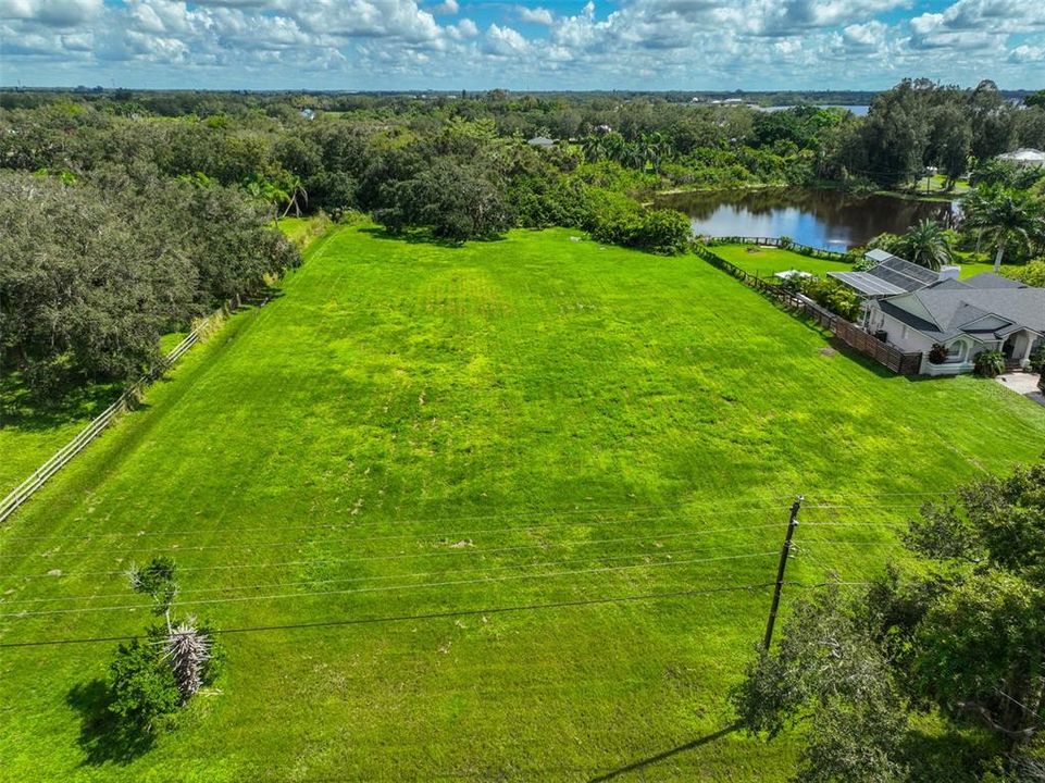 En Venta: $275,000 (1.02 acres)