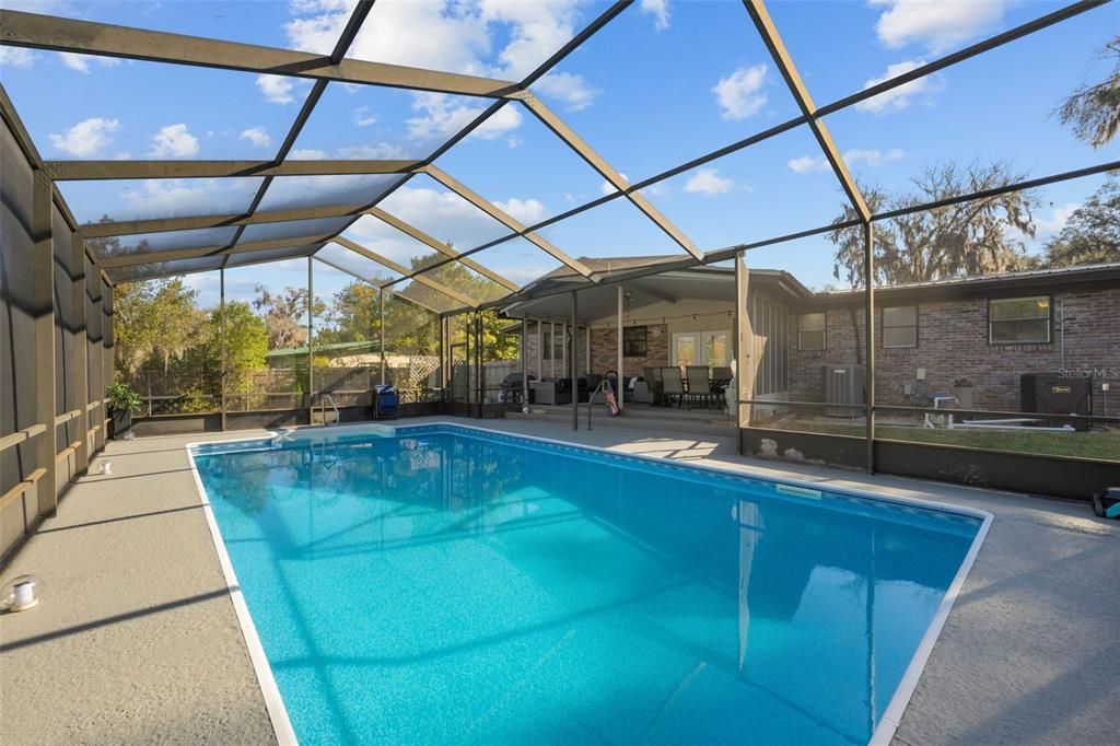На продажу: $369,990 (3 спален, 2 ванн, 1530 Квадратных фут)